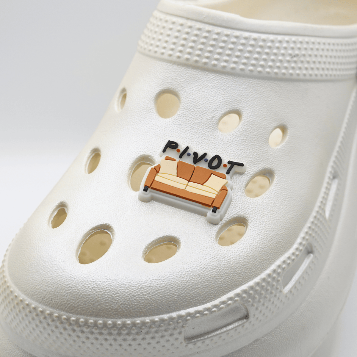 Pivot "Friends" Shoe Charm